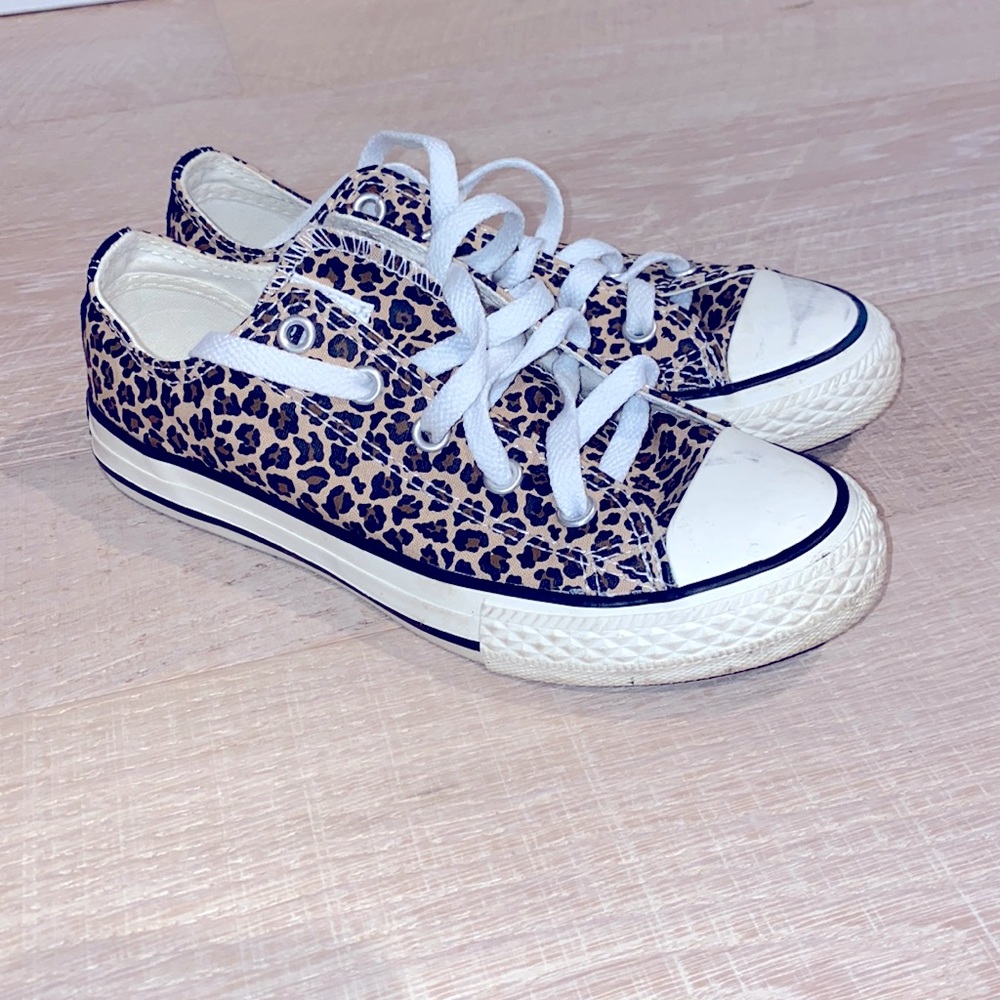 Converse All Star Girl  US size 1 leopard print